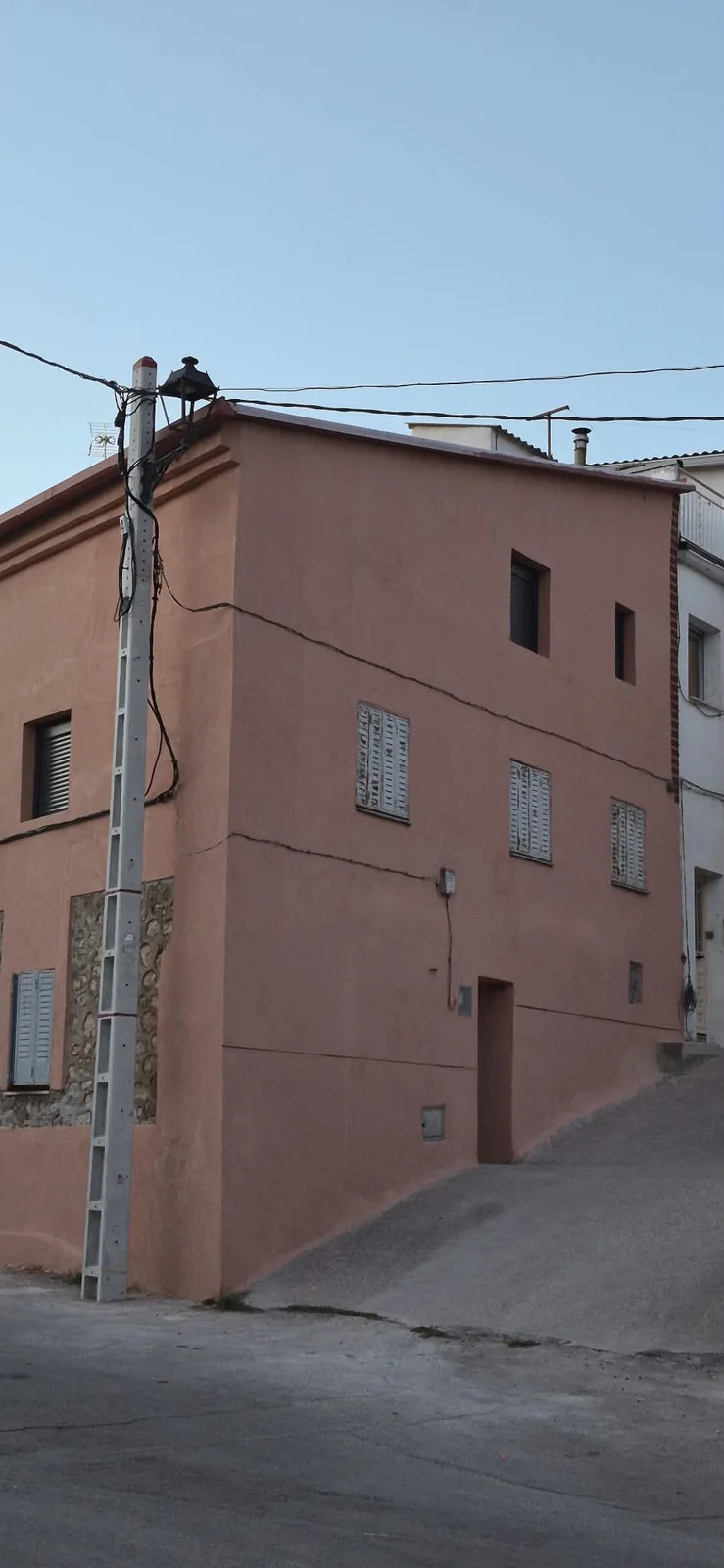 Fachada de vivienda · CM2 Obras y Construcciones
