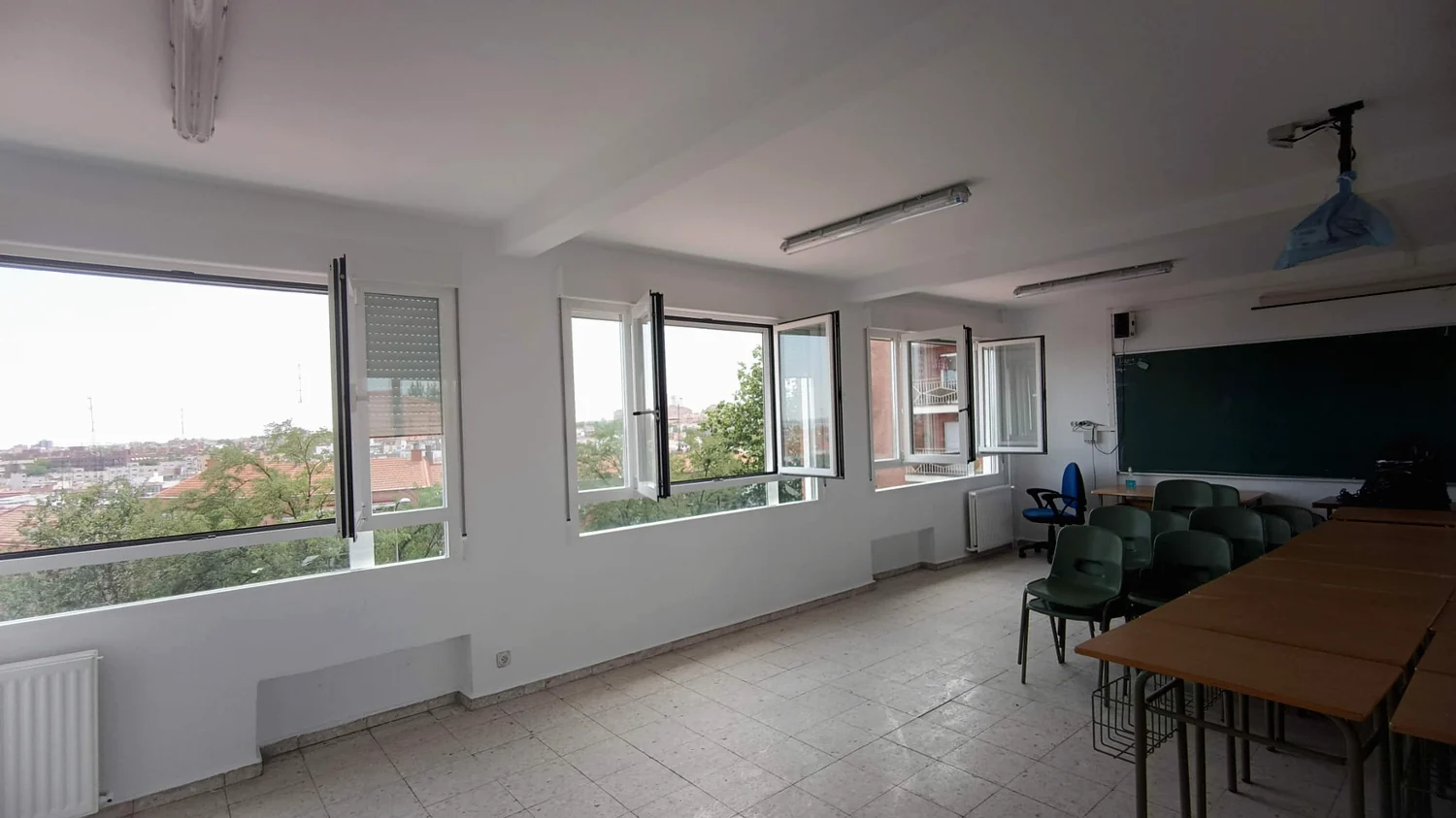 Aula terminada · CM2 Obras y Construcciones